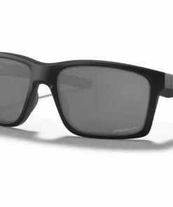 Oakley - Mainlink Performance Sunglasses - Grey Ink/Matte Black Prizm Sapphire Frame: Prizm Black Polarised Lenses -2XU-shop 888392428370 STD shad qt 49708.1641467947