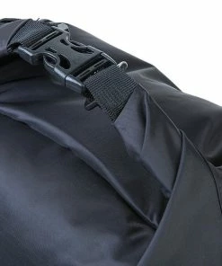 Dryrobe - Travel Bag - Black -2XU-shop COMPRESSION BAG 033 1200x1200 10696.1675421366
