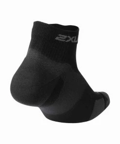 2XU - Vectr Light Cushion 1/4 Crew Socks - Unisex 19 2XU - Vectr Light Cushion 1/4 Crew Socks - Unisex -2XU-shop UA5047e BLK TTM 01 squashed 92213.1581588928